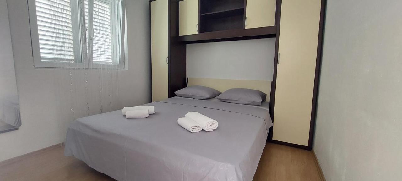 Apartment Zana Pirovac Kültér fotó